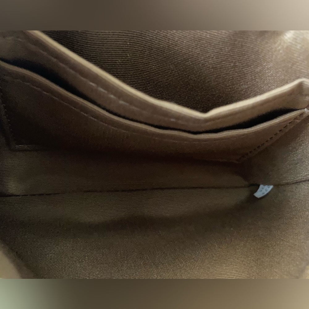 Corner Zip Wristlet In Signature Canvas - Picture 3 of 6